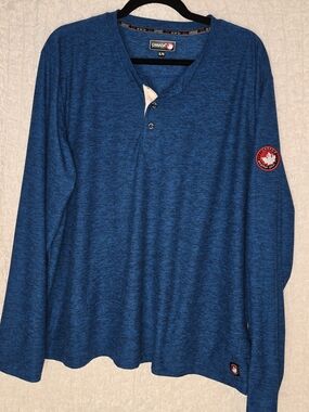 Canada‎ Weather Gear Men's Blue Henley Long-Sleeve Shirt